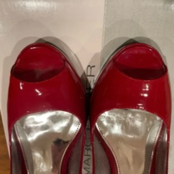 Marc Fisher - Maraya - Medium Red Patent Heels - Size 8.5 M - Picture 4 of 8